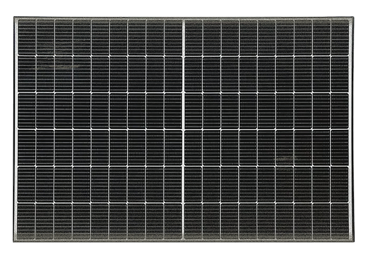 Verschmutztes PV-Modul, das alle zwei bis drei Jahre eine Solarreinigung benötigt – durchgeführt von SoluShine, der Solarreinigung in Sachsen, Sachsen-Anhalt, Thüringen und Brandenburg.